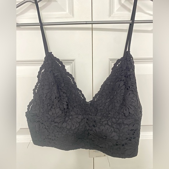 NWT- Zara cropped lace top - Picture 2 of 4